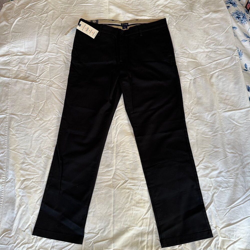 Men's Dockers Black Slim Fit Signature Khaki Pants 34x30 NWT